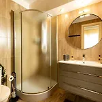 Apartment Qult - The Aristocrat *