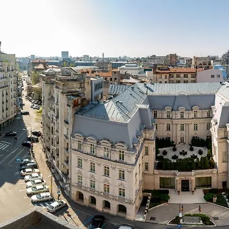 Qult - The Aristocrat * Boekarest