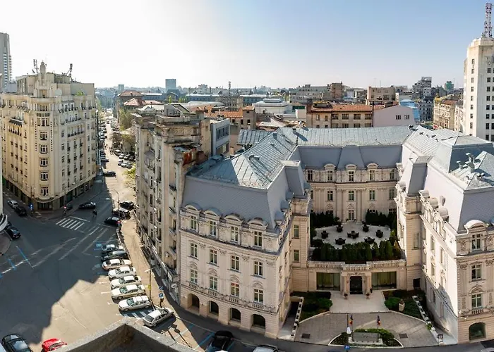 Qult - The Aristocrat * Bucarest