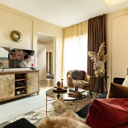 Qult - The Aristocrat *