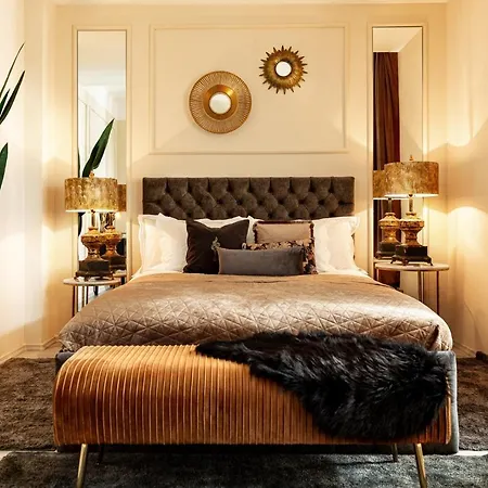 Qult - The Aristocrat 부쿠레슈티