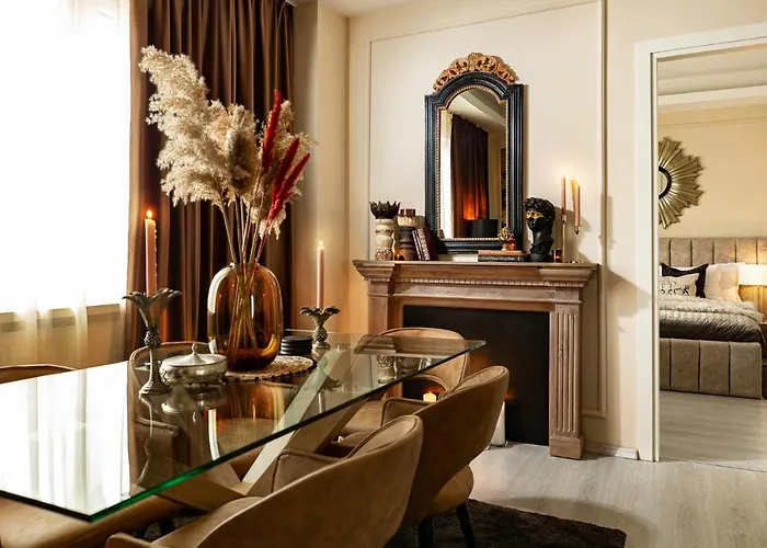 Qult - The Aristocrat Bukarest