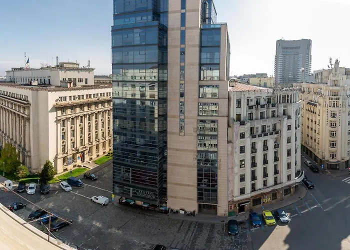 Qult - The Aristocrat *